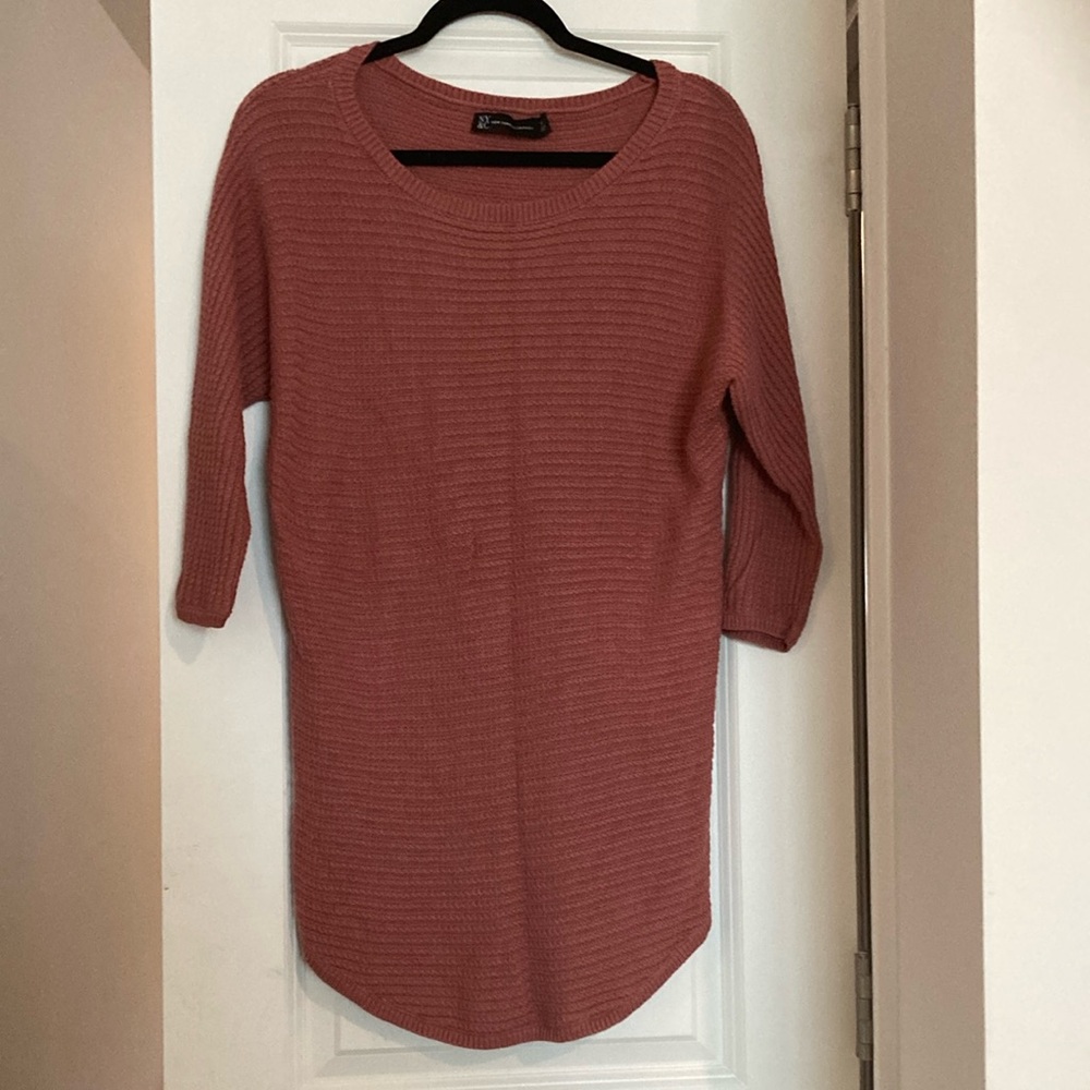 NY&C Women's medium sized Pink sweater Tunic spring fashion